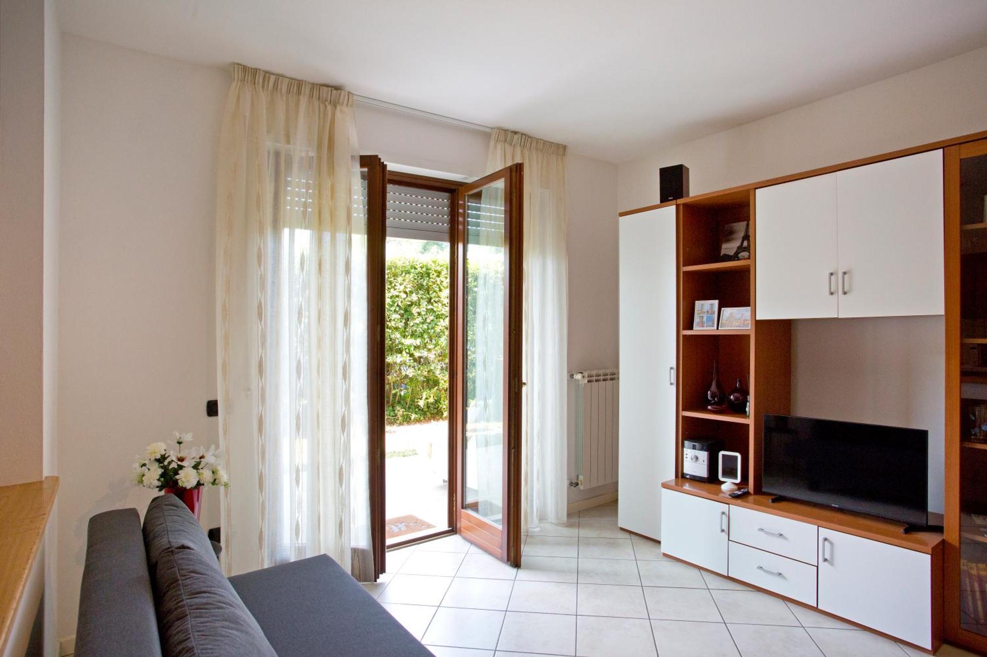 Casa Dei Filati, Cosy Flat With Garden And Parking Close To לוקה מראה חיצוני תמונה